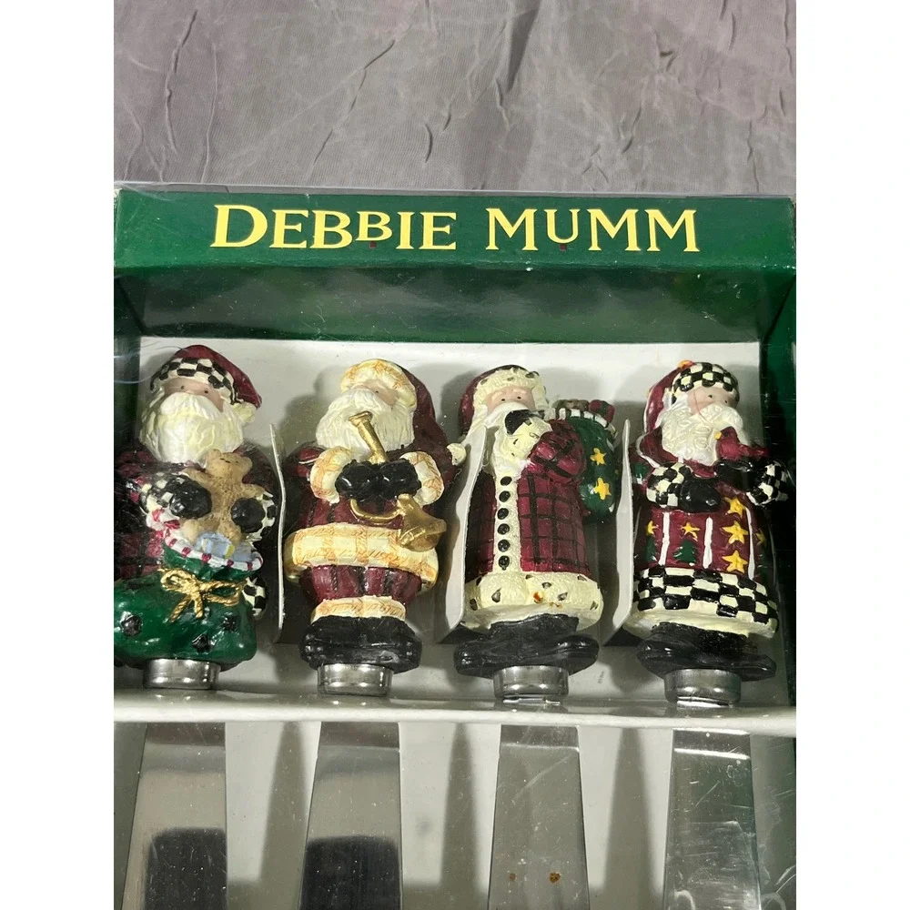 VTG Debbie Mumm 99' Magic‎ of Santa Spreaders Set of 4 Christmas Cheese Knives